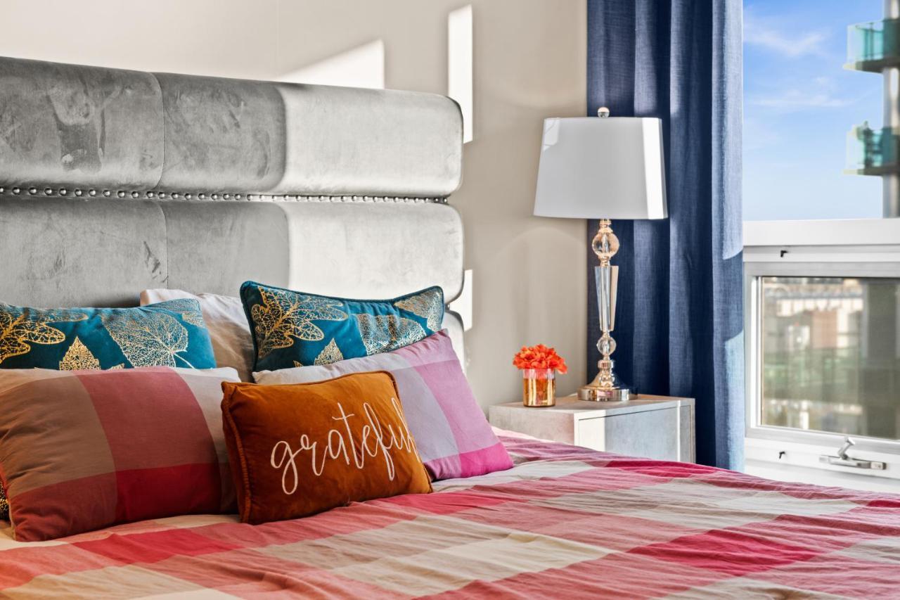 Stylish Downtown Condos By Globalstay YYC Eksteriør bilde